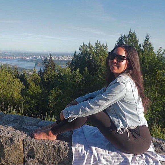 Meet your Posher, Lulu - Picture 1 of 1